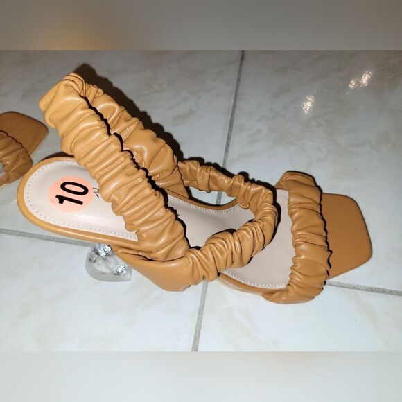 Rampage Brown Heels- Size 10 - Picture 5 of 5